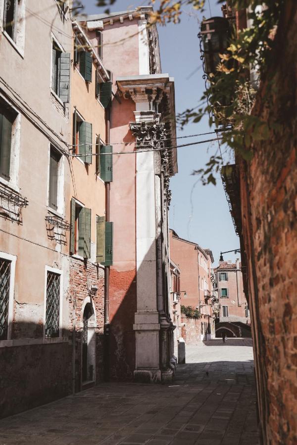 Casa Vacanze Angolo 'Sconto Venesia Bagian luar foto