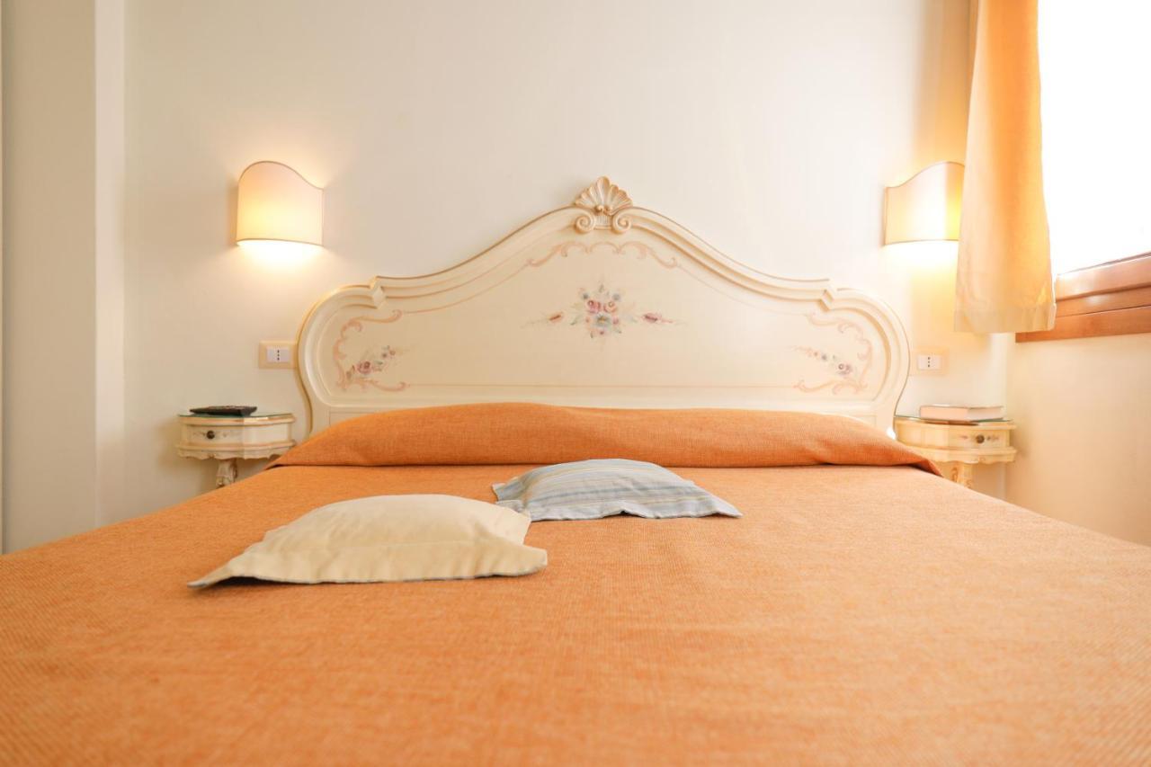 Casa Vacanze Angolo 'Sconto Venesia Bagian luar foto