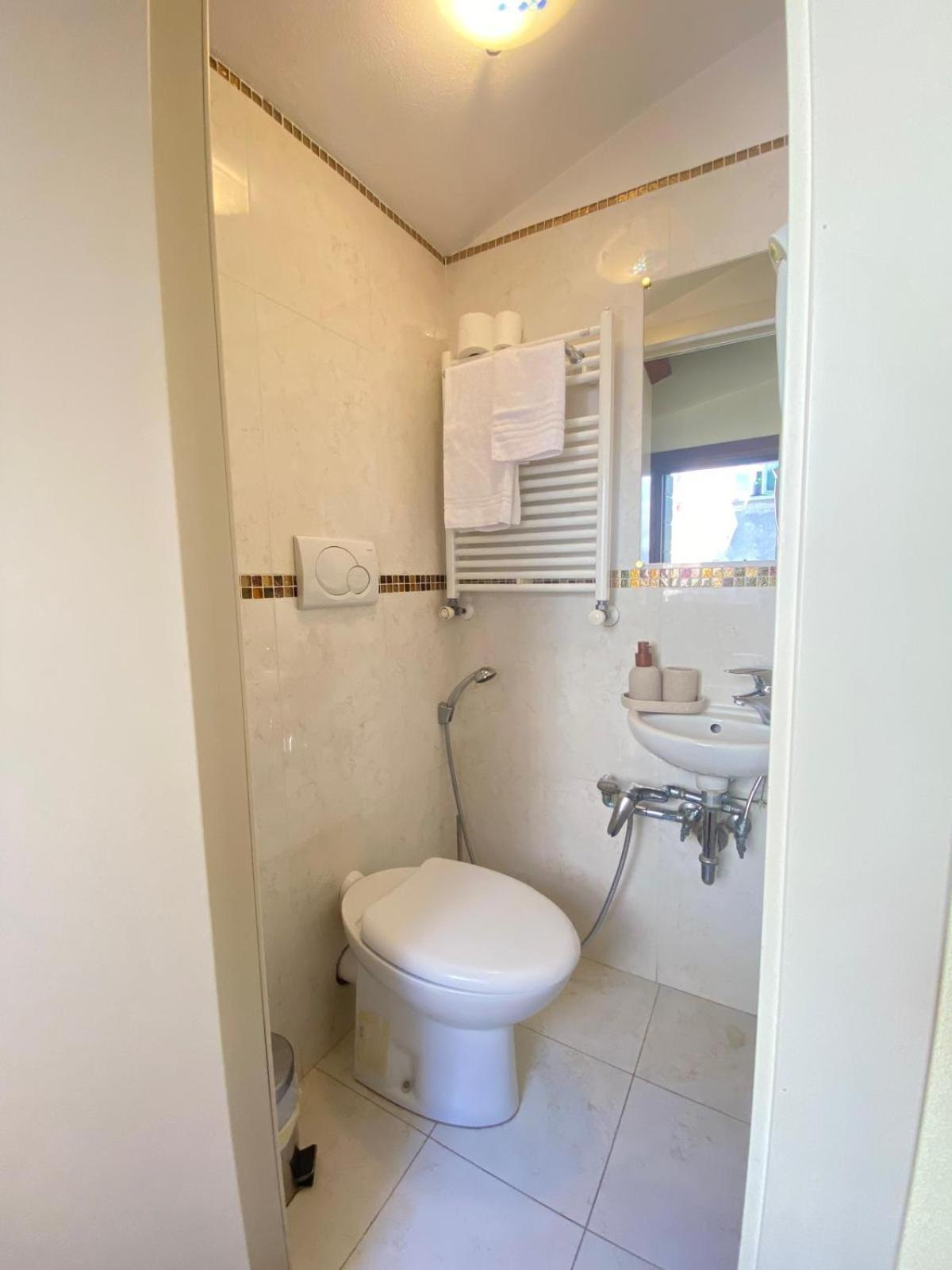 Casa Vacanze Angolo 'Sconto Venesia Bagian luar foto