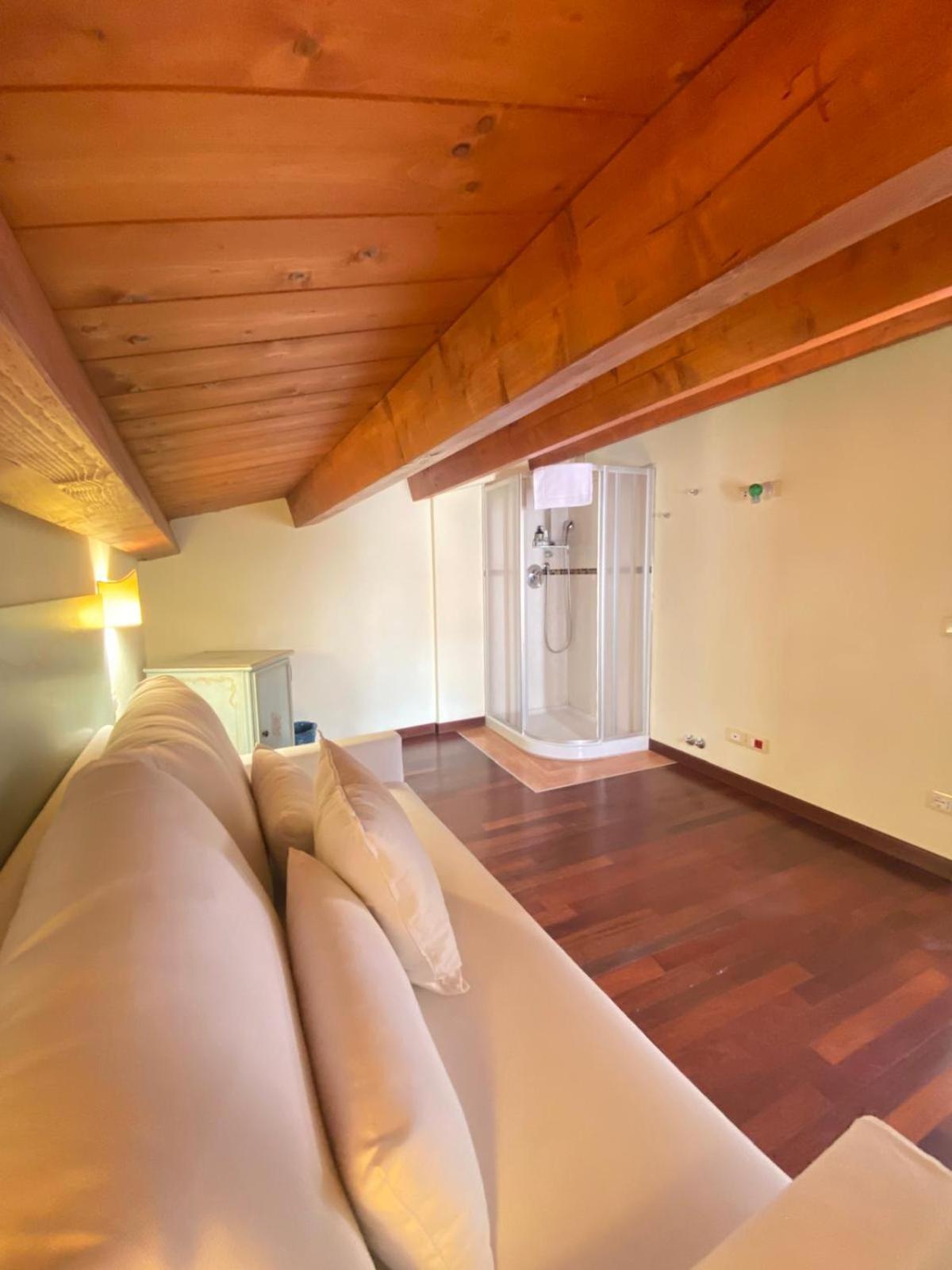 Casa Vacanze Angolo 'Sconto Venesia Bagian luar foto