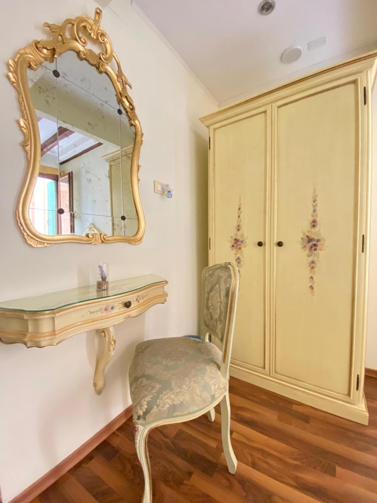 Casa Vacanze Angolo 'Sconto Venesia Bagian luar foto