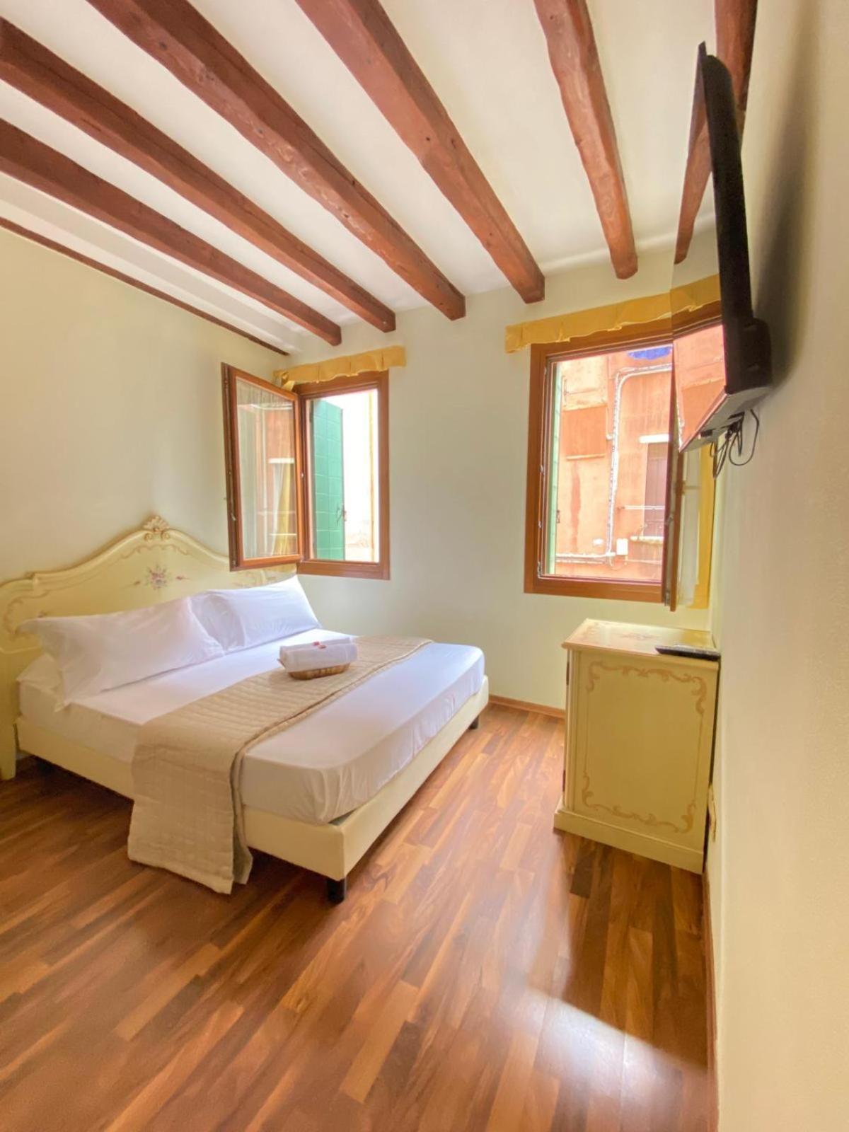 Casa Vacanze Angolo 'Sconto Venesia Ruang foto